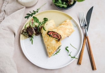 Omelet wrap met rosbief