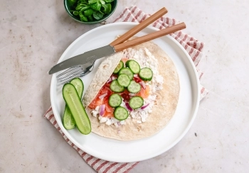 Wrap met pittige cottage cheese & zalm