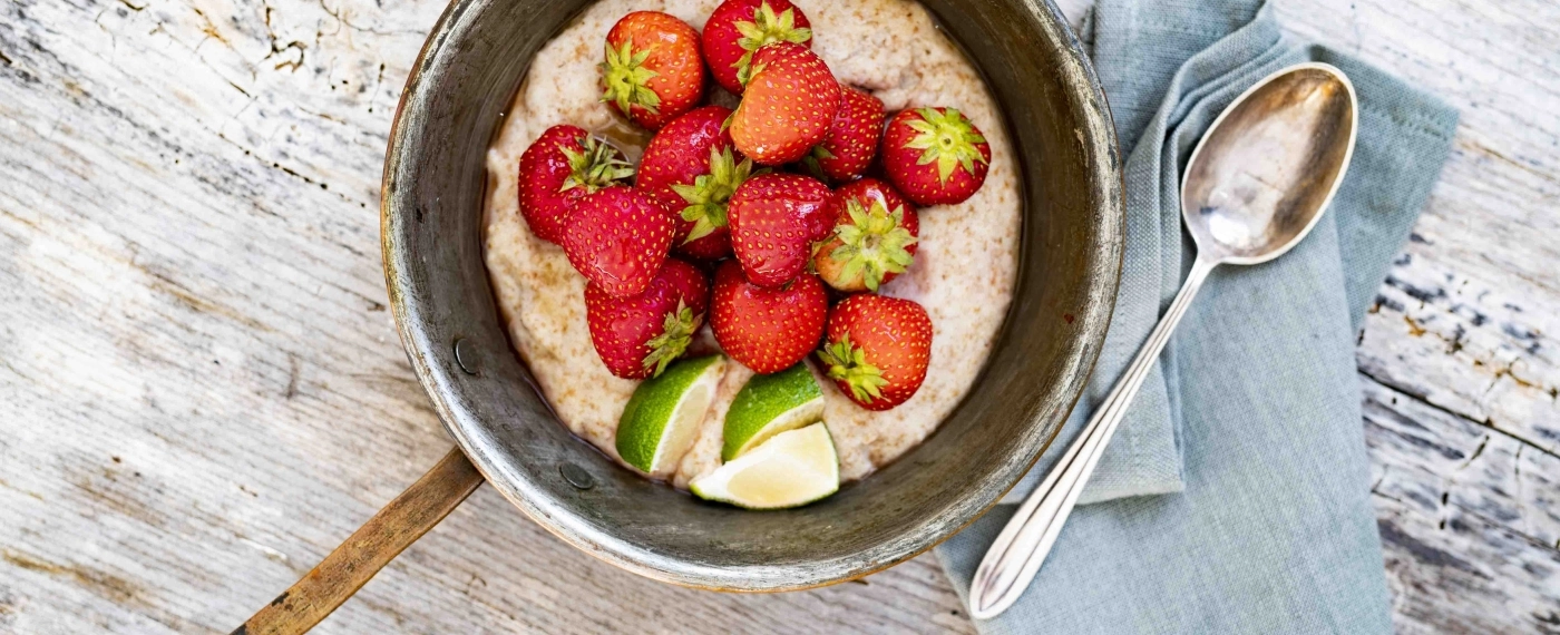 Brinta bowl met aardbeien