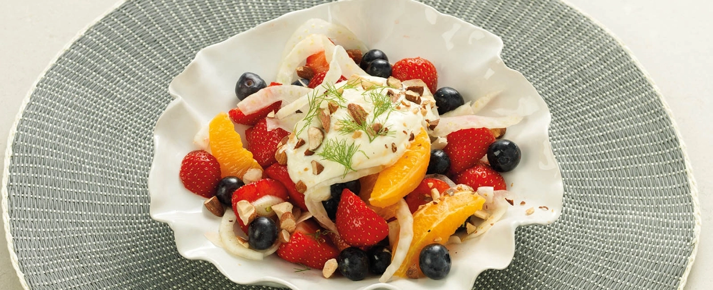 Fruitsalade met venkel & sinaasappel-skyrdressing