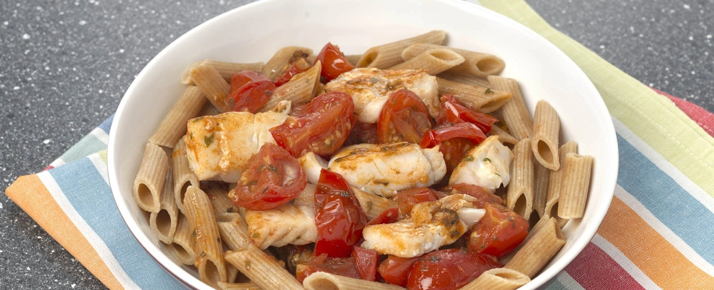 Mediterrane visstoofpot met tomaten