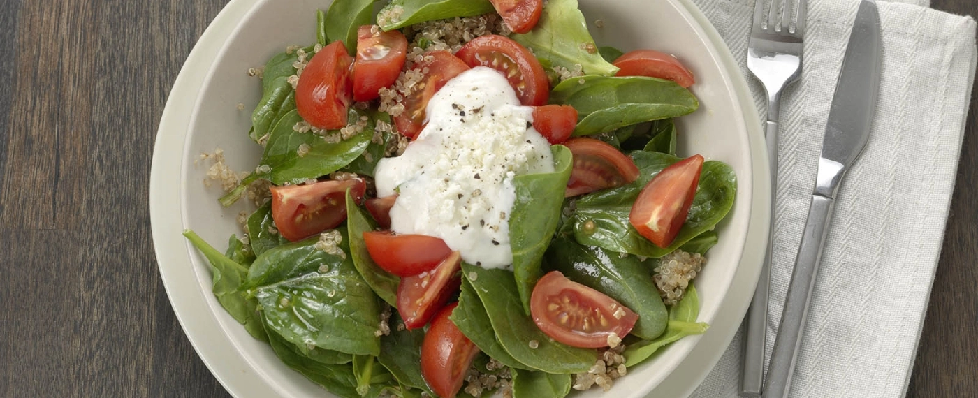 Quinoa met spinazie & tomaten