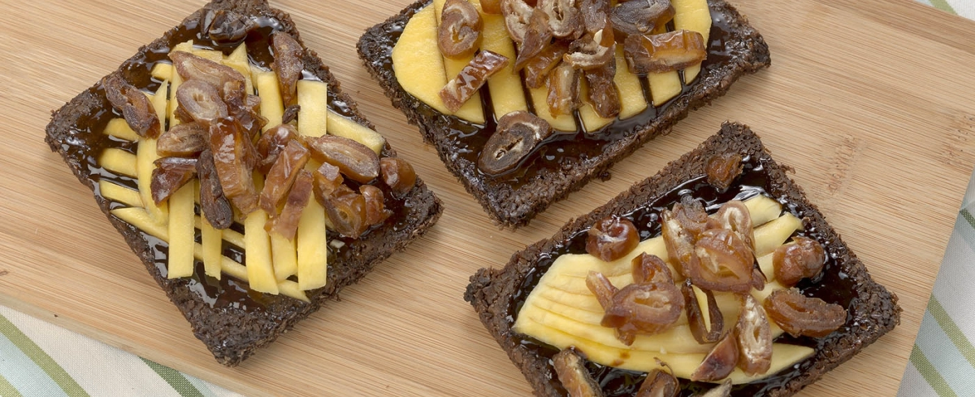 Roggebrood met appelstroop & mango