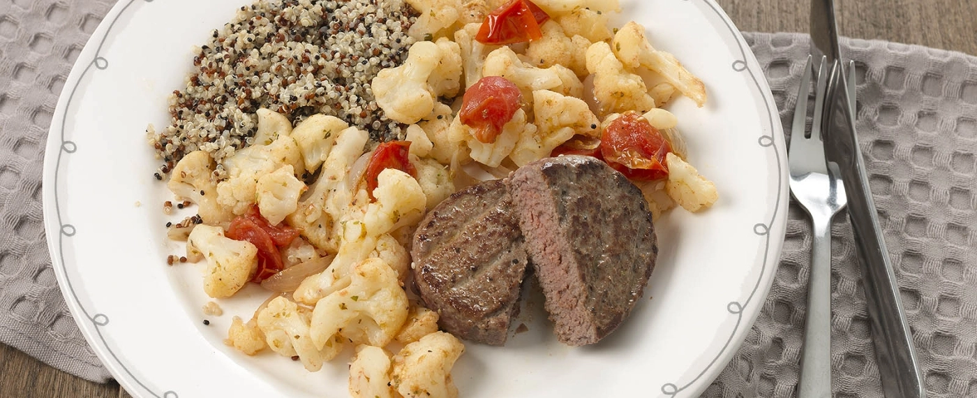 Tartaar met bloemkool, tomaatjes & quinoa