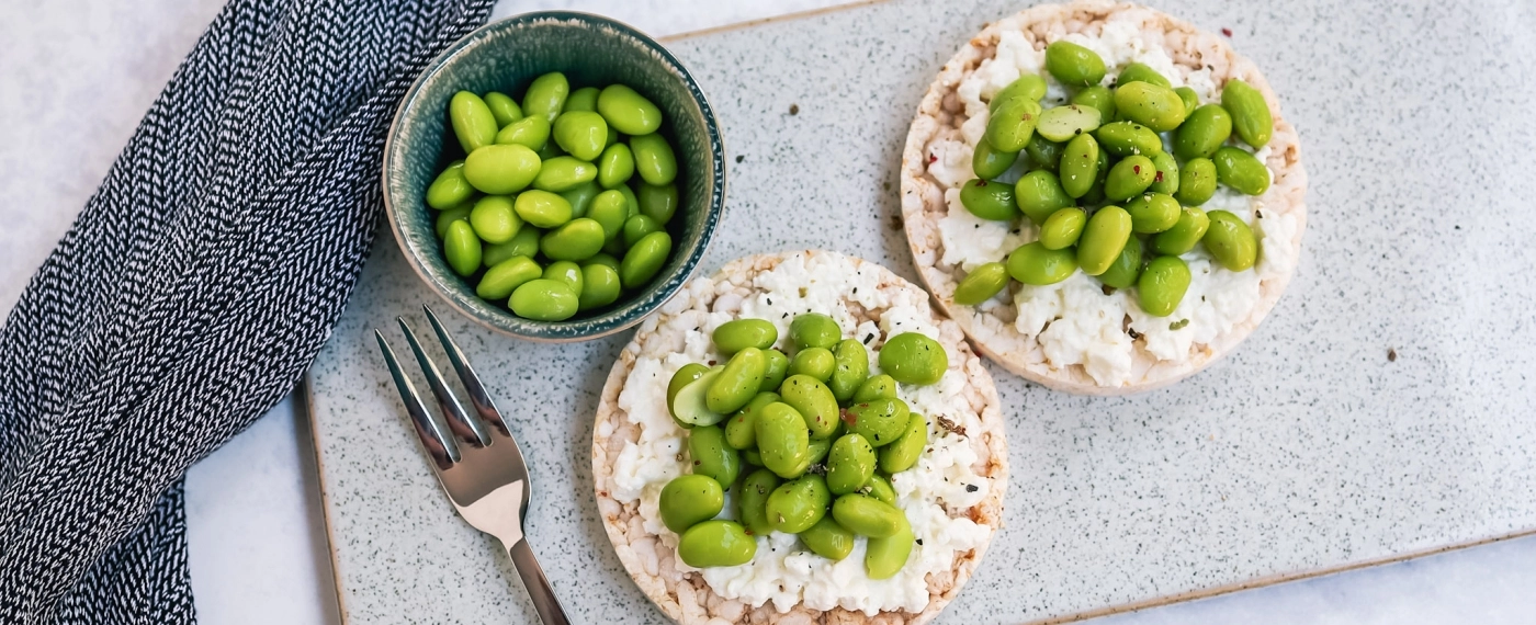Maïswafels met cottage cheese & edamame boontjes