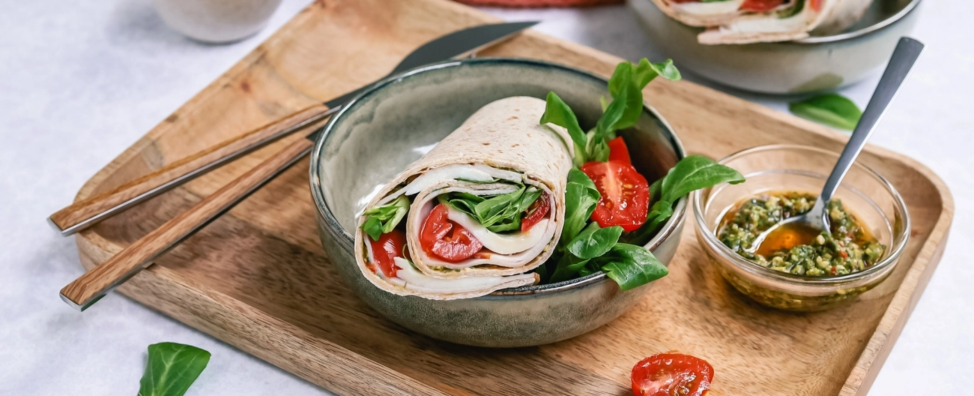 Caprese wrap met kalkoenfilet