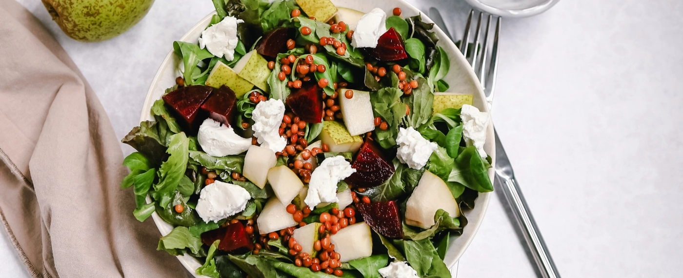 Linzensalade met peer, biet & geitenkaas