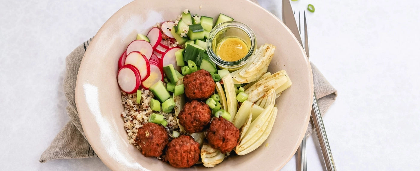 Quinoasalade met geroosterde venkel & falafel