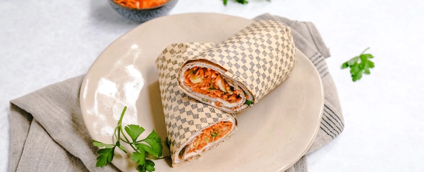 Wrap met kalkoenfilet & wortelsalade