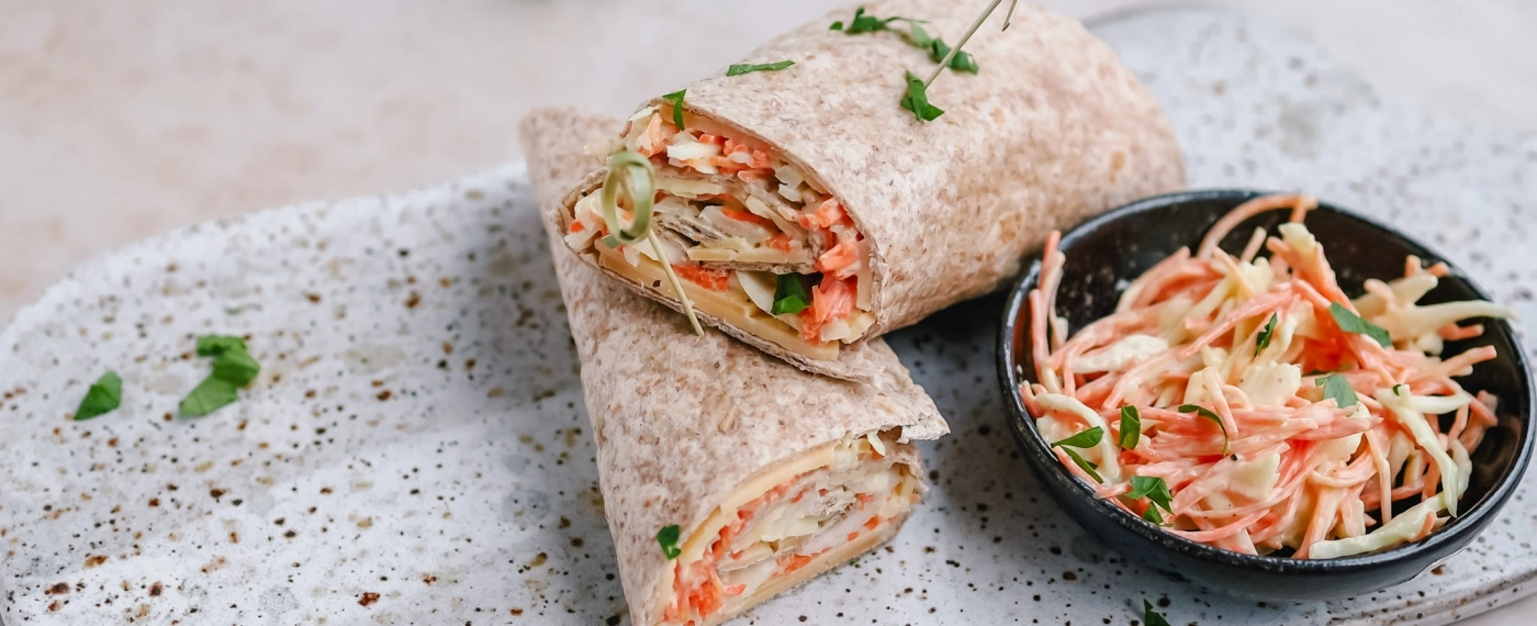 Wrap met kaas & wortel-koolsalade