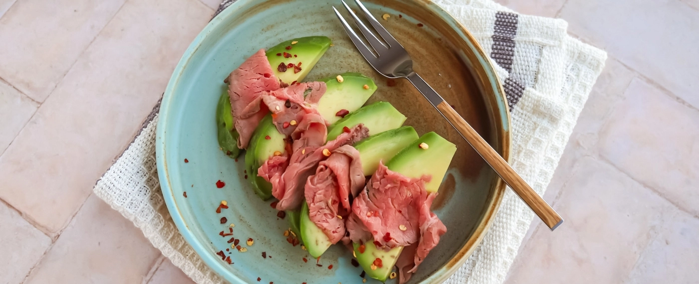 Avocado met rosbief