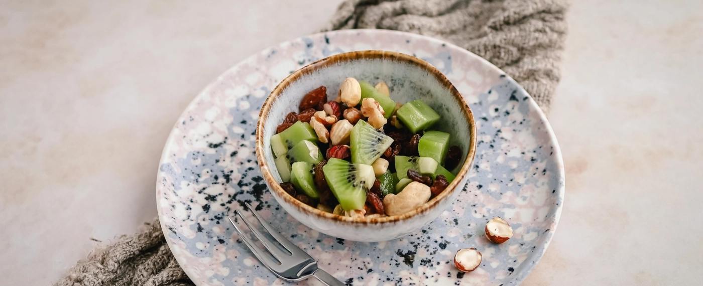 Kiwi met noten & rozijnen