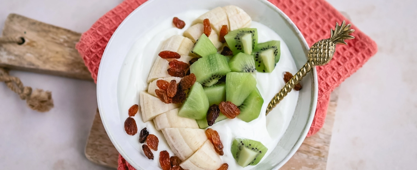 Kwark met banaan & kiwi