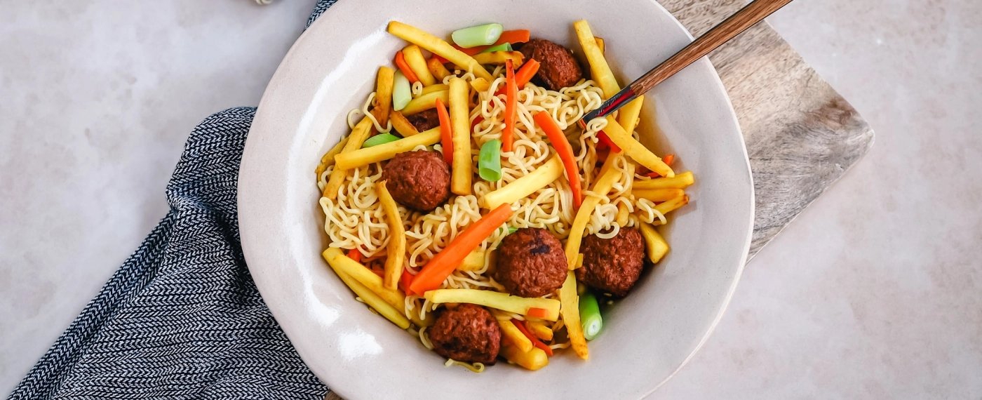Noedels met pastinaak & falafel