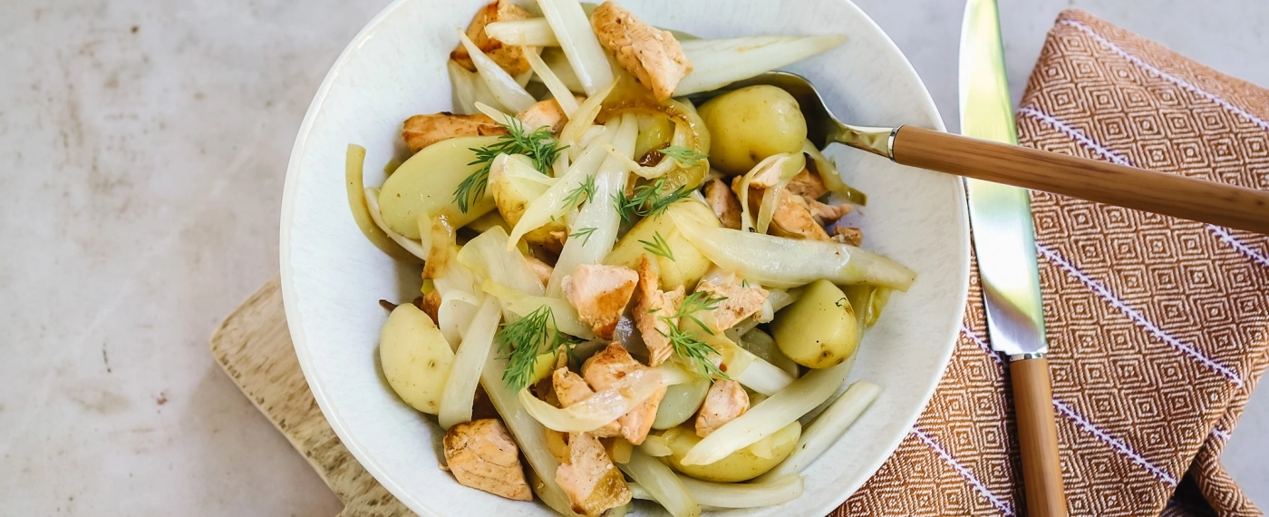 Roerbak van krieltjes, zalm & witlof