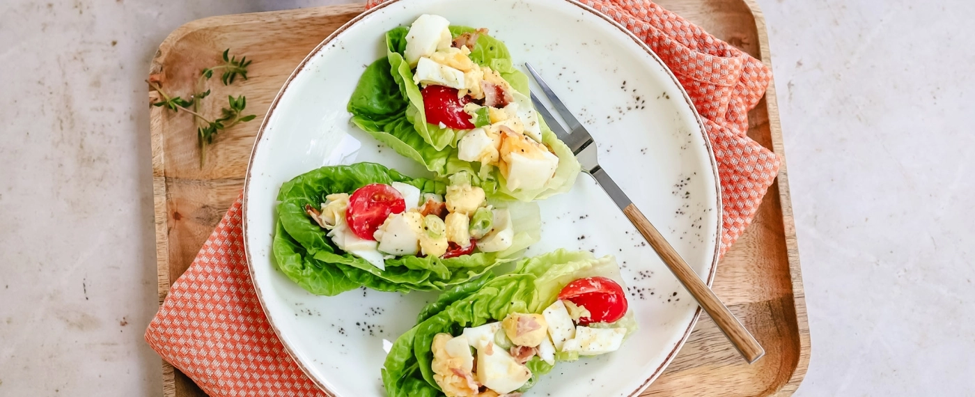 Sla wraps met ei, bacon & tomaat