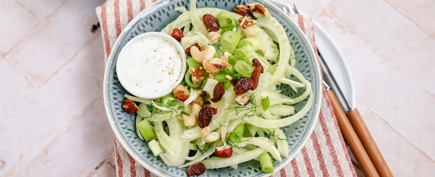 Venkelsalade met notenmix & rozijnen