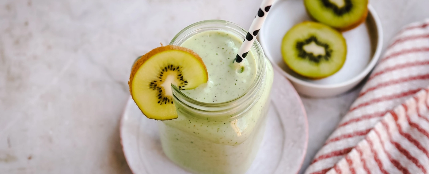 Avocado & kiwi shake