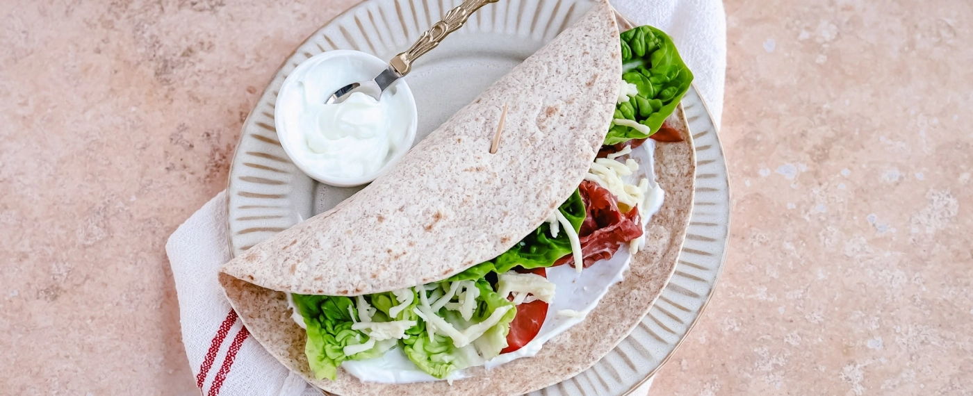 Wrap met rookvlees & geraspte kaas