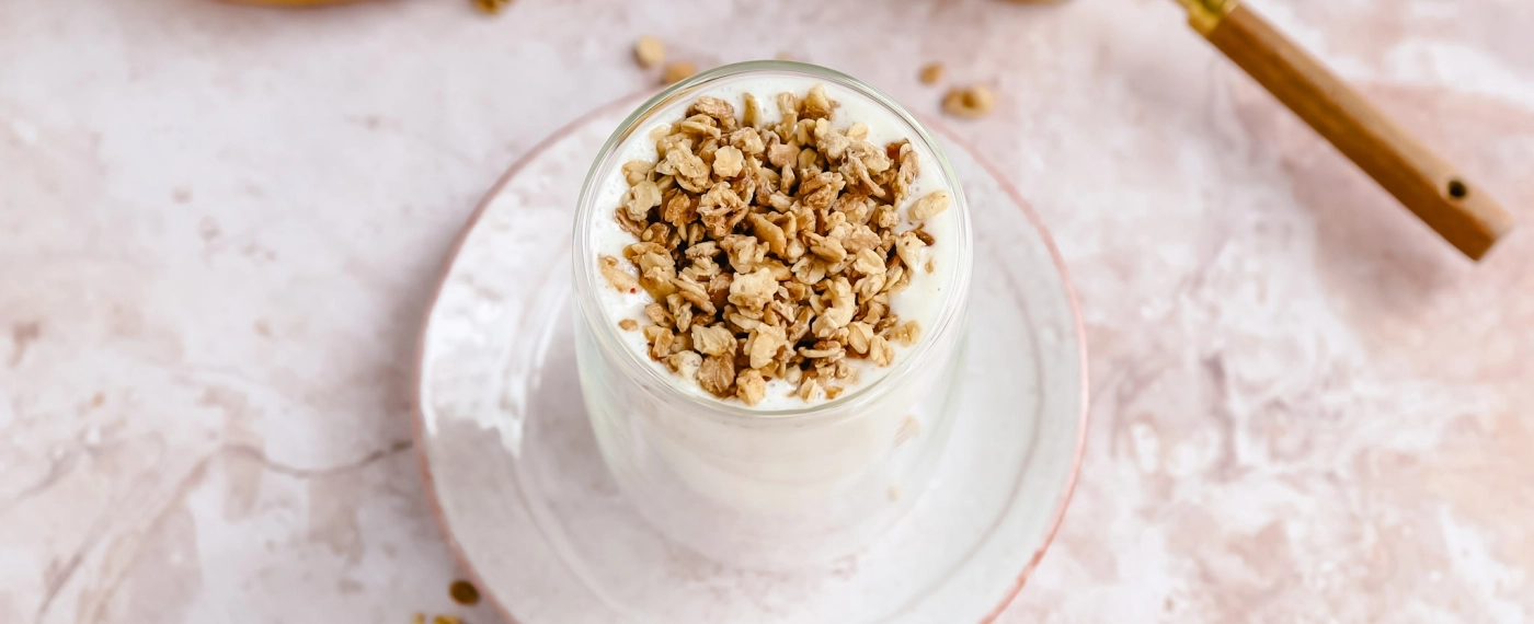 Ontbijtshake met banaan & muesli