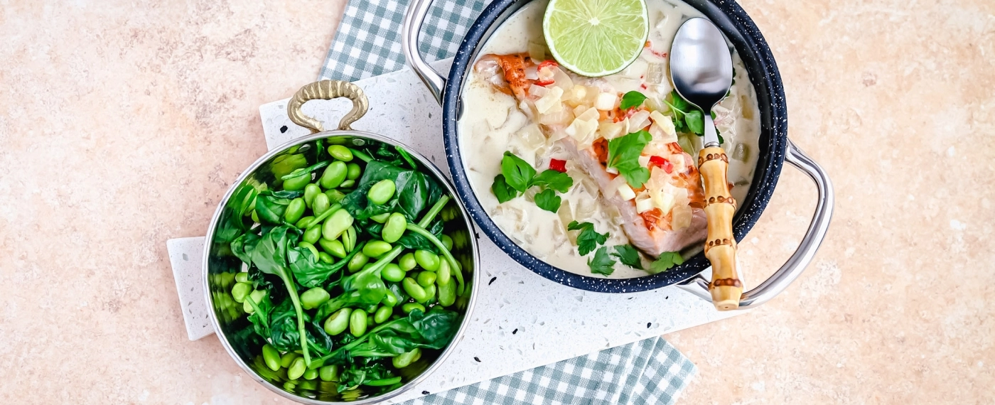 Zalm in kokos-limoensaus met edamame & spinazie