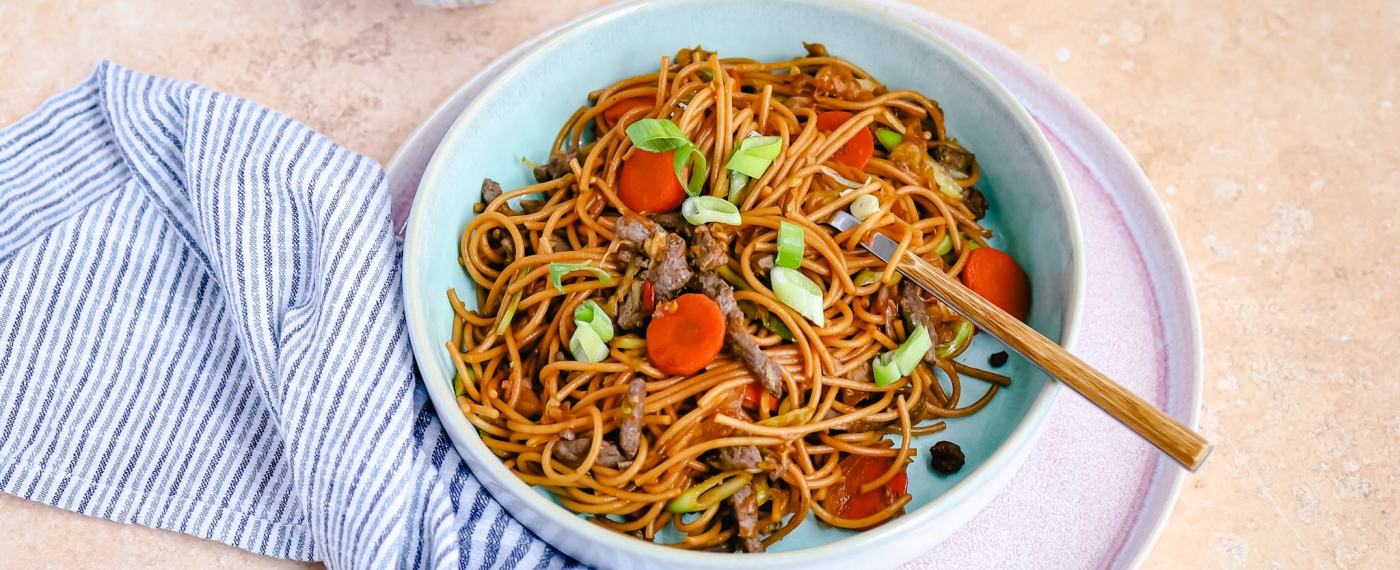 Bami goreng met runderreepjes 