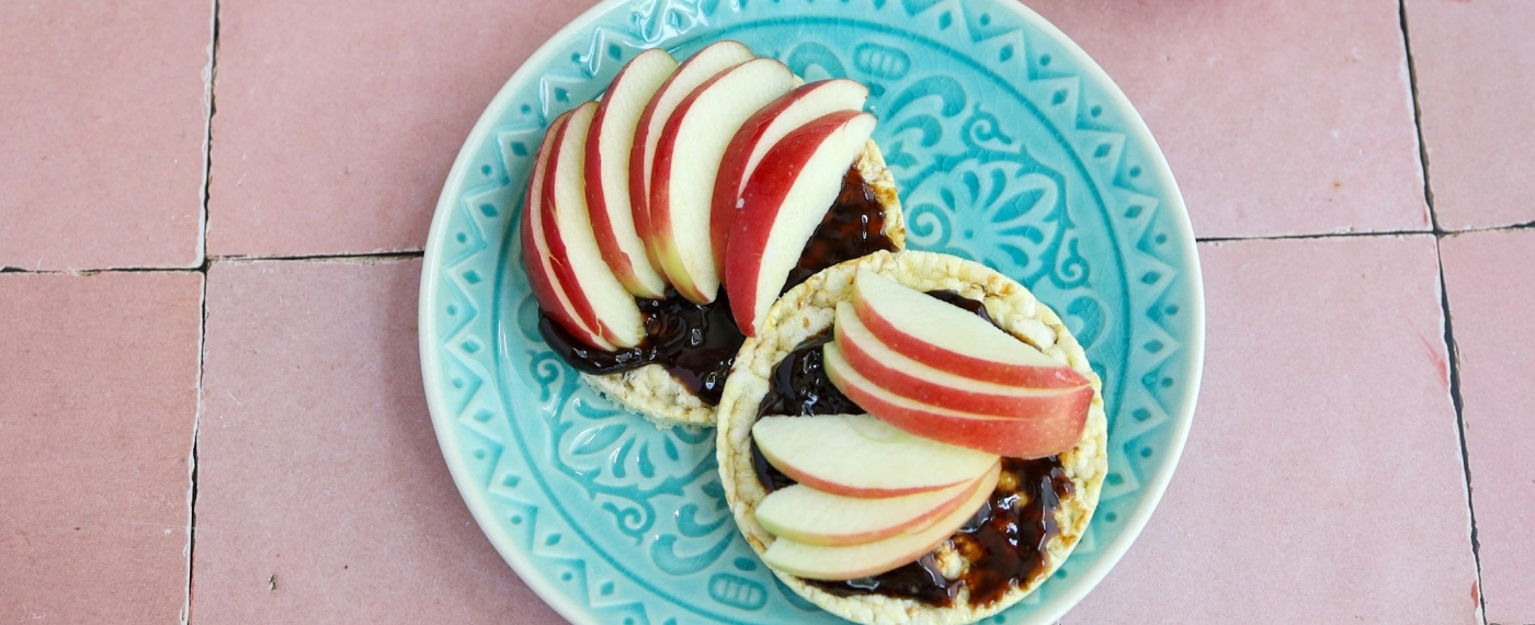 Maïswafels met appelstroop & appel