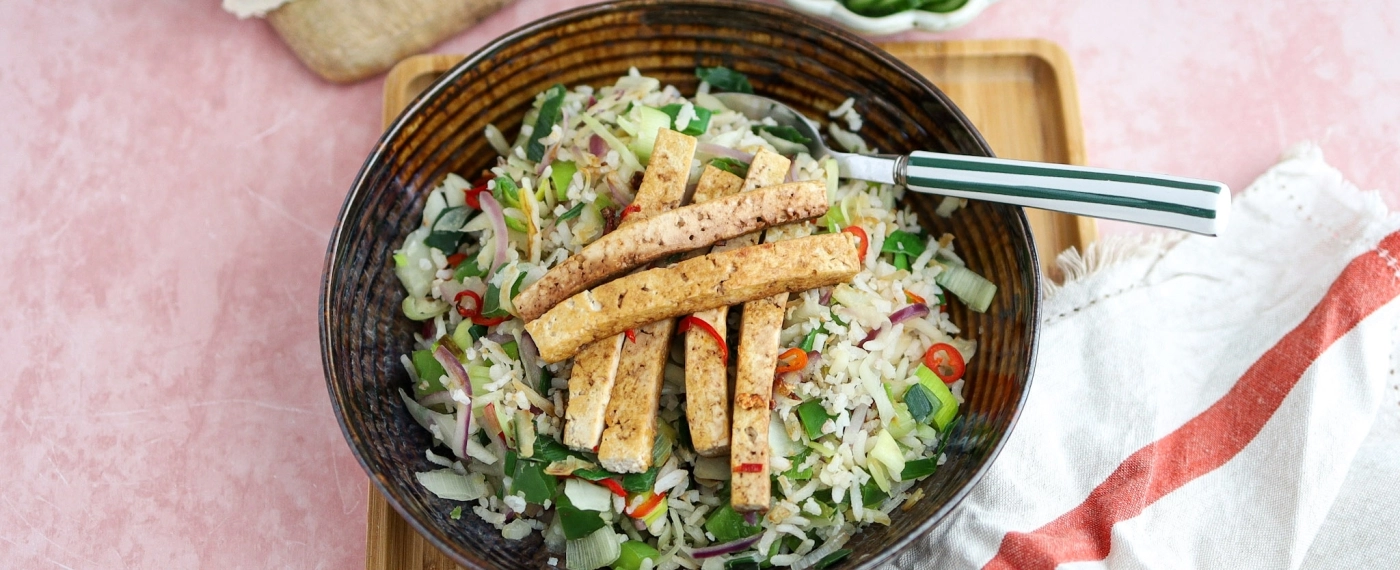 Nasi goreng met pittige tofu reepjes