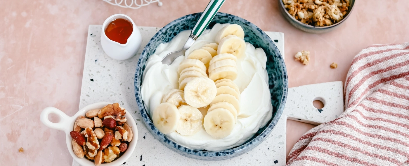 Yoghurt met banaan & muesli