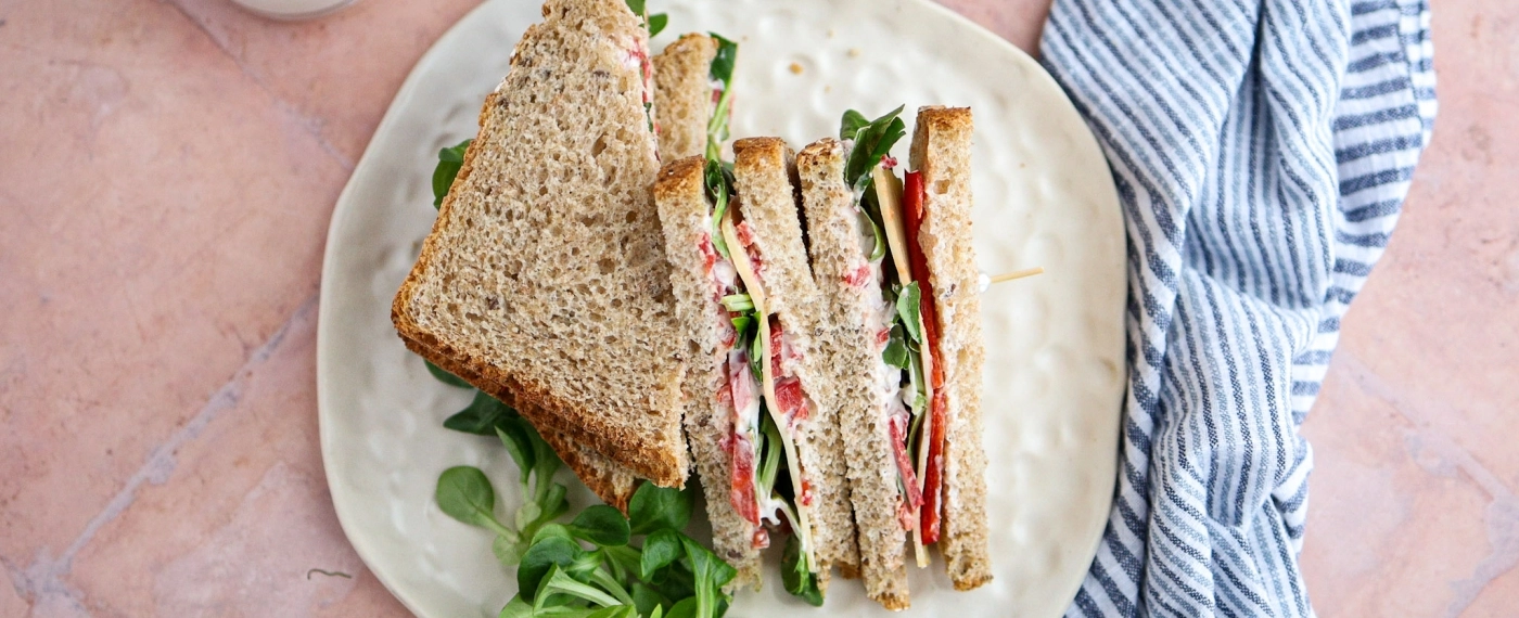 Sandwich met kaas & paprika