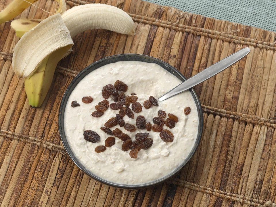 Bananenmousse met havermout & rozijnen