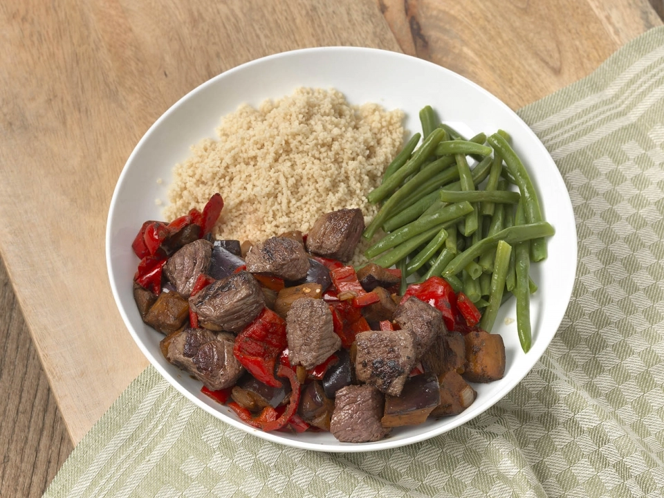 Biefstuk met aubergine & paprika