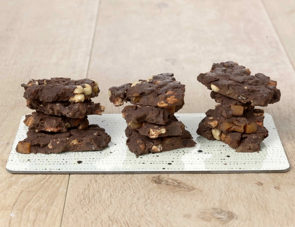 Goed gevulde chocolade & yoghurt brokken