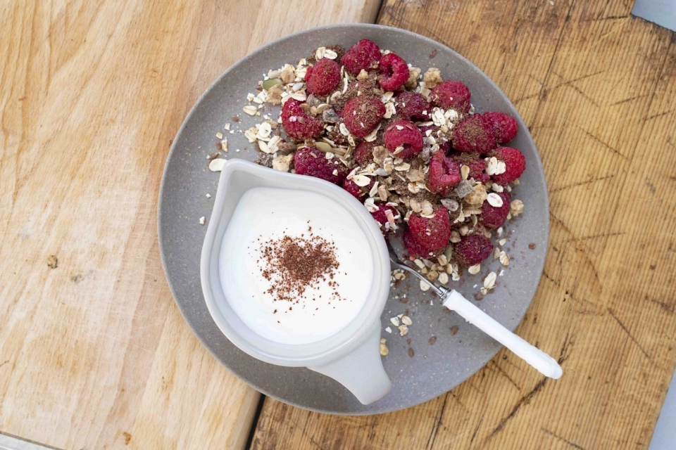 Frambozen met muesli & pure chocolade