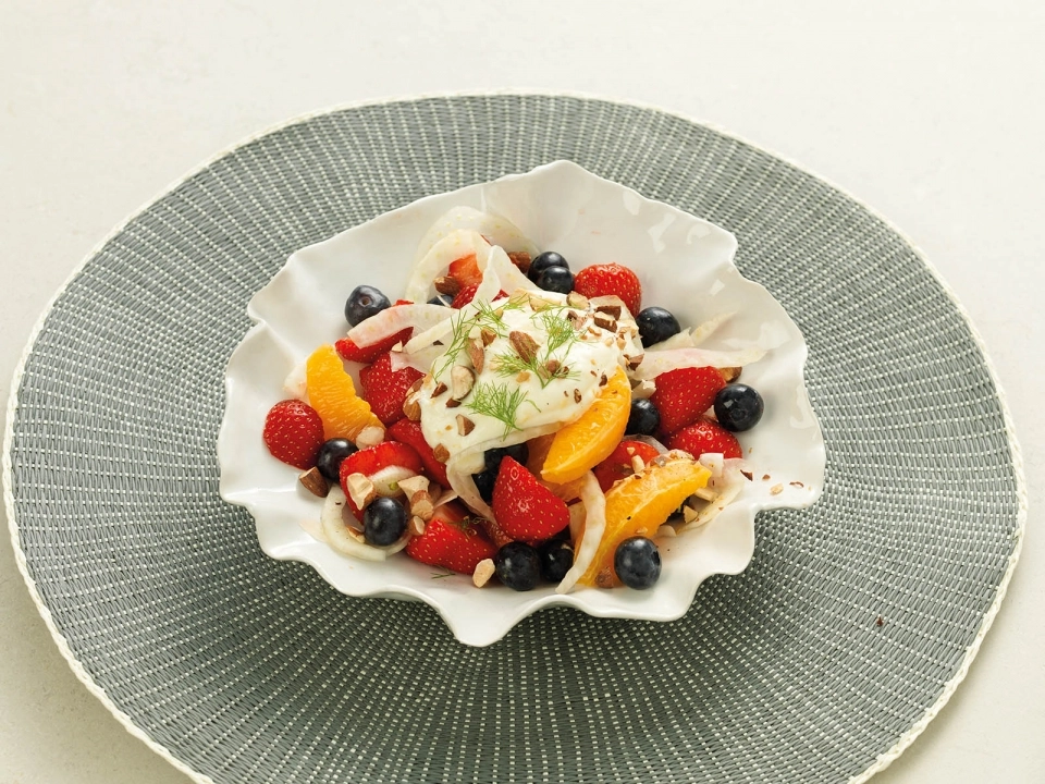 Fruitsalade met venkel & sinaasappel-skyrdressing