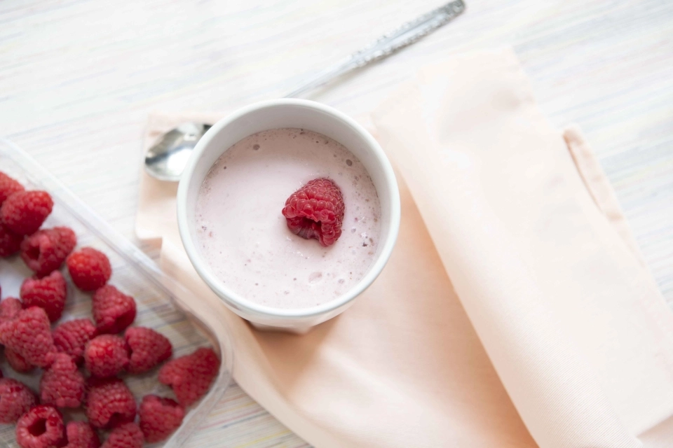 Ontbijt smoothie met frambozen & havermout