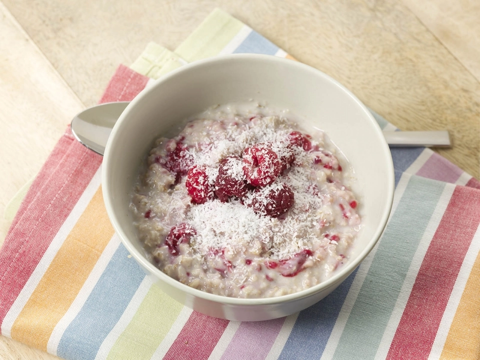 Overnight oats met frambozen & kokos