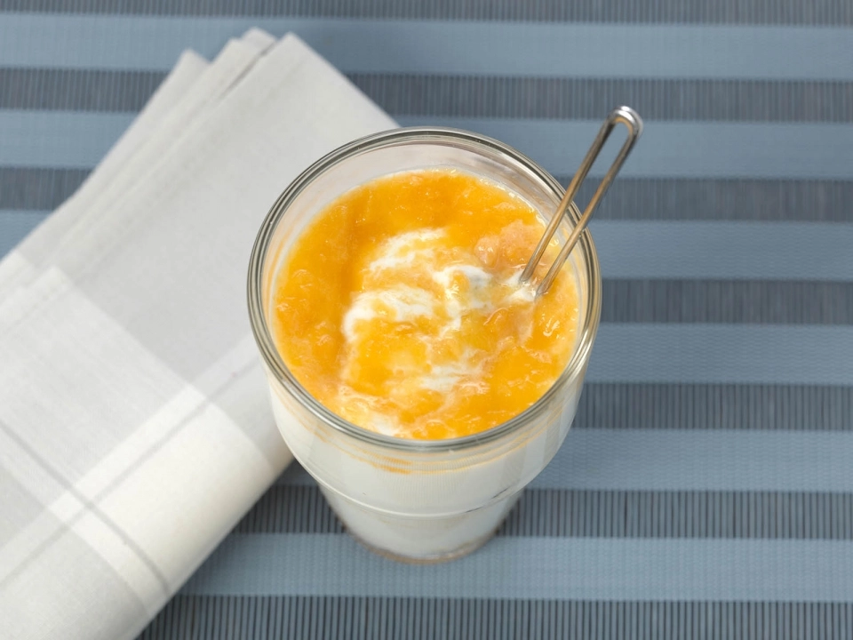 Ricottakwark met perzik & rozijnen