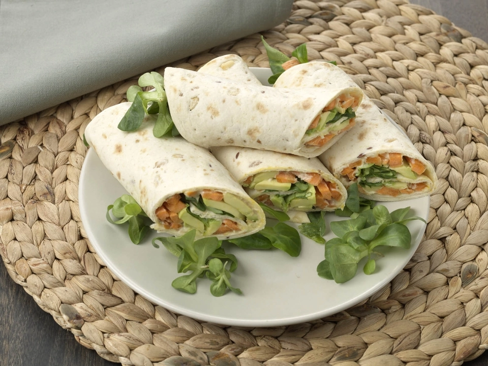 Wrap met hummus & wortel