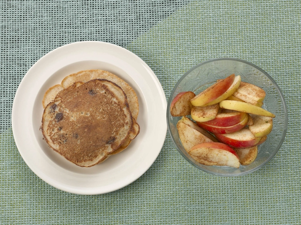Yoghurt pannenkoekjes met appel & rozijnen