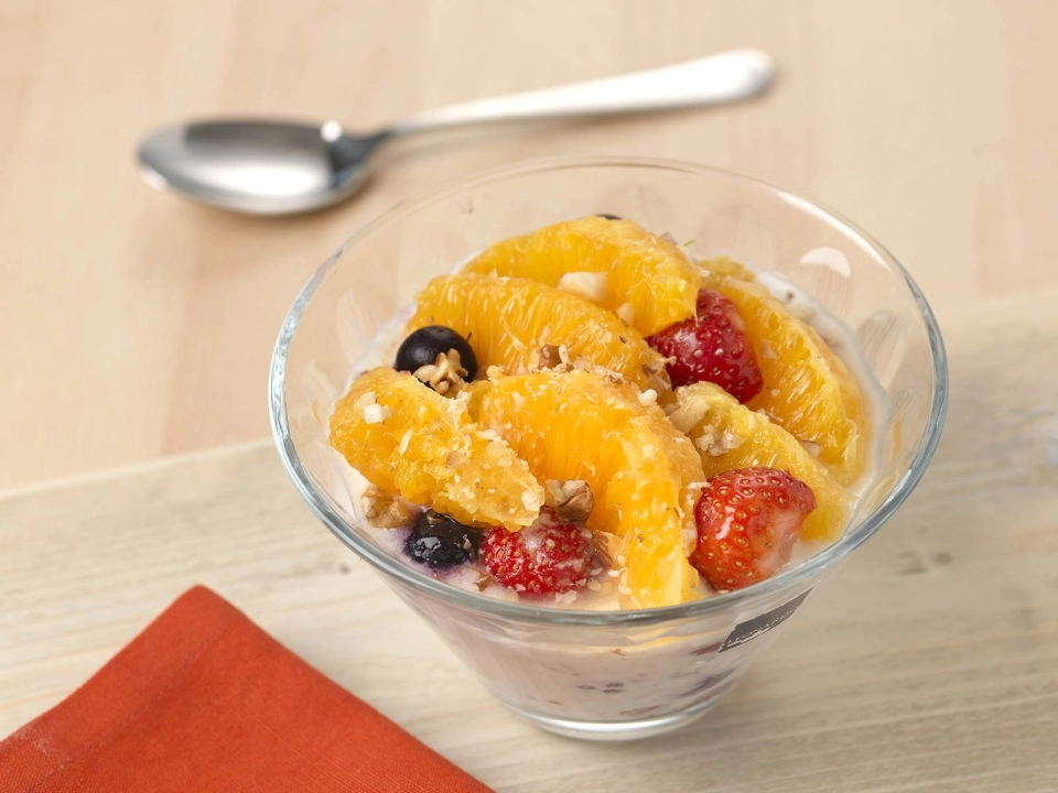 Yoghurt met sinaasappel & rood fruit