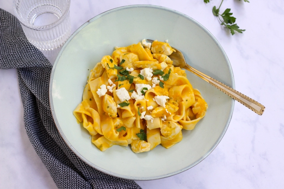 Pappardelle met pompoensaus & kipfilet