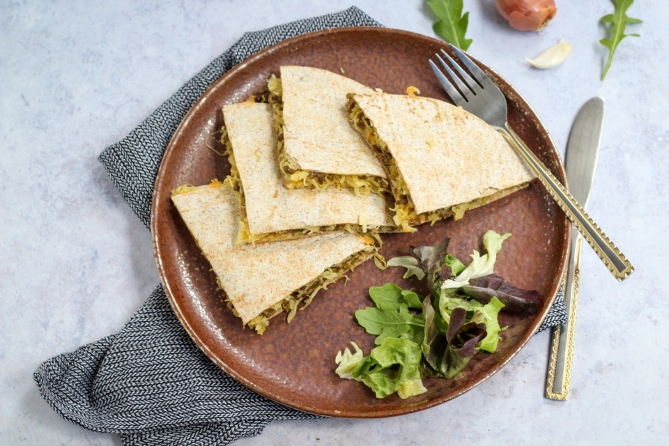 Quesadilla met gehakt & zuurkool