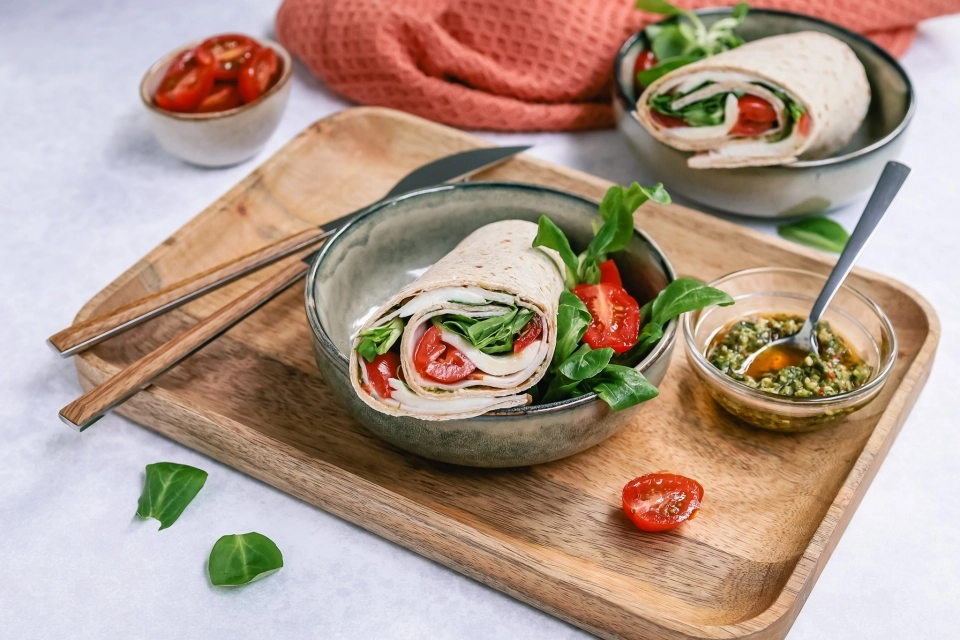 Caprese wrap met kalkoenfilet
