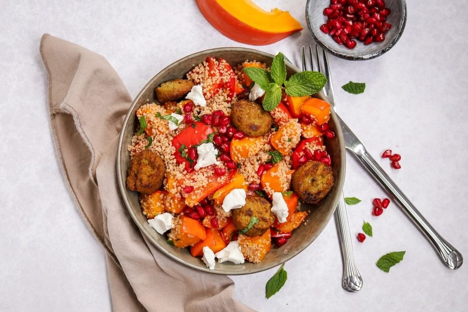 Couscous met geroosterde pompoen & falafel