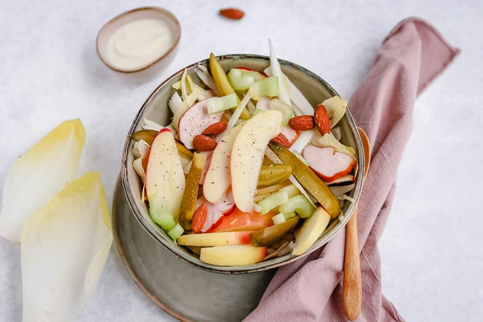 Witlof salade met appel & gerookte kipfilet