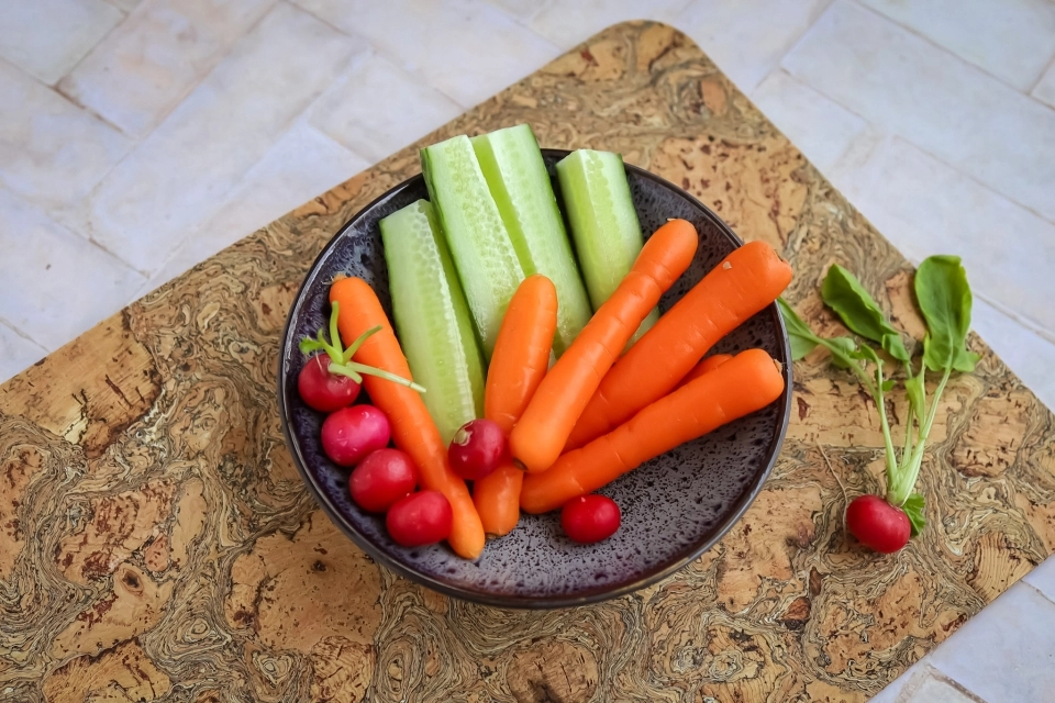 Radijsjes met komkommer & worteltjes