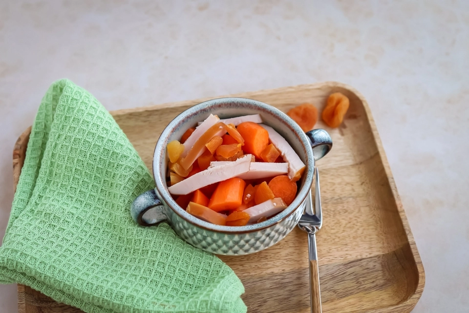 Worteltjes met abrikozen & gerookte kipfilet