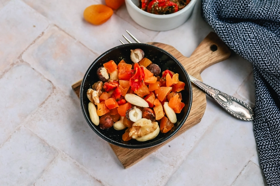 Zongedroogde tomaten met noten & abrikozen