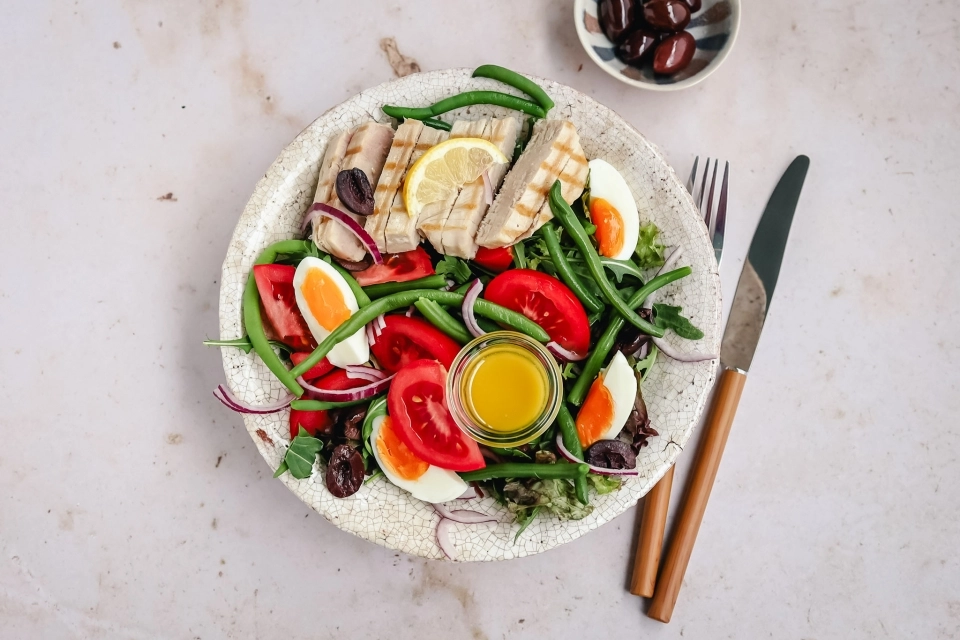 Niçoise salade met tonijnsteak